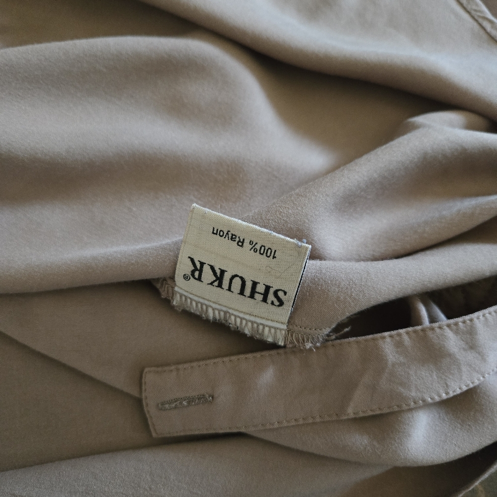 Embroidered Brown Blouse 100% Rayon Button Front Size Large - Picture 10 of 11